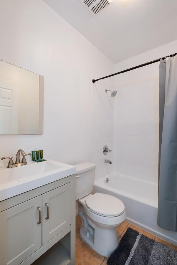Los Angeles Retreat Close To Hotspots Екстериор снимка