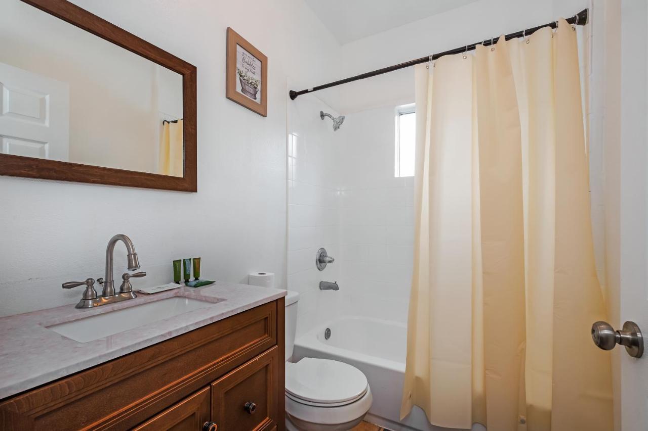 Los Angeles Retreat Close To Hotspots Екстериор снимка